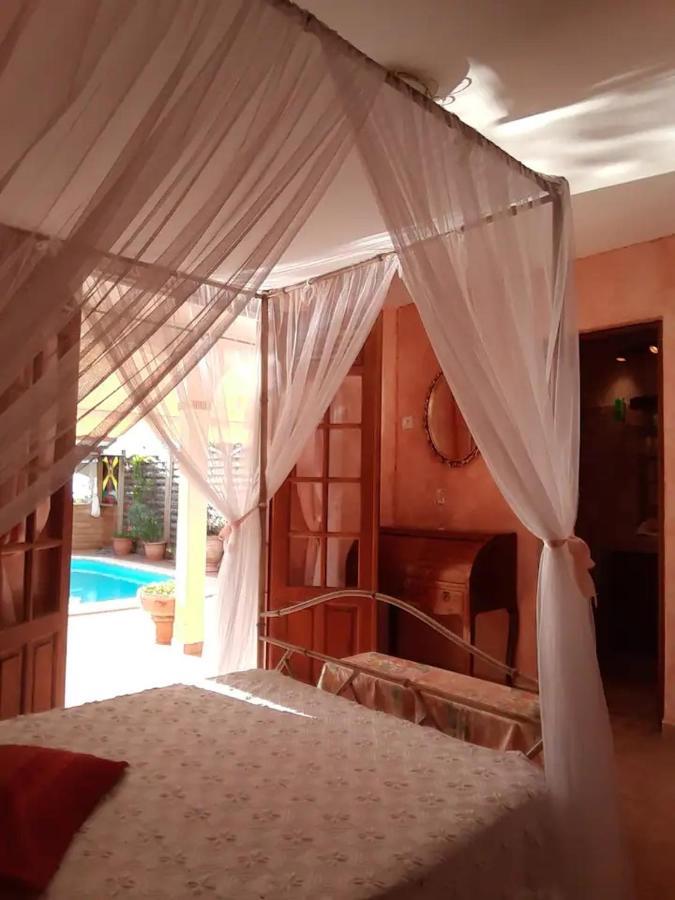Agreable Chambre D'Hotes, Sdb, Piscine, Carbet Cuisine. Saint-Claude Luaran gambar