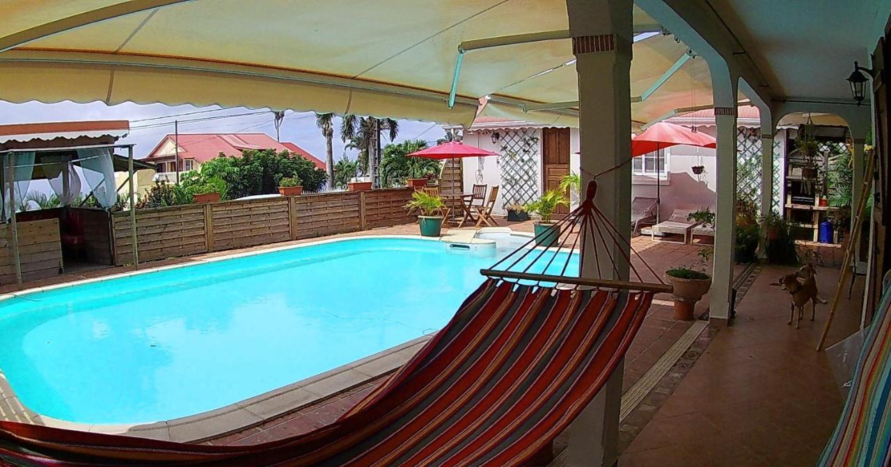 Agreable Chambre D'Hotes, Sdb, Piscine, Carbet Cuisine. Saint-Claude Luaran gambar