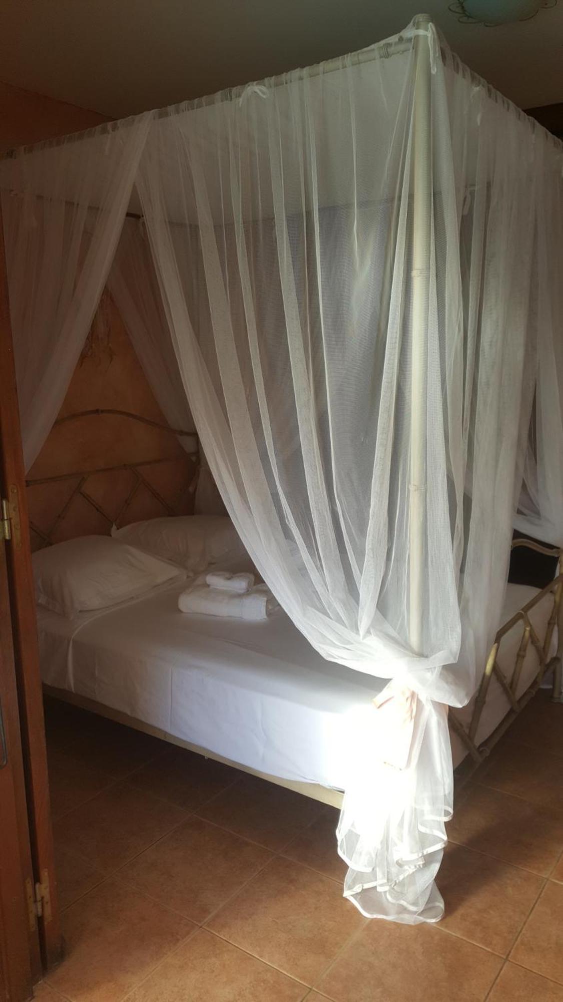 Agreable Chambre D'Hotes, Sdb, Piscine, Carbet Cuisine. Saint-Claude Luaran gambar